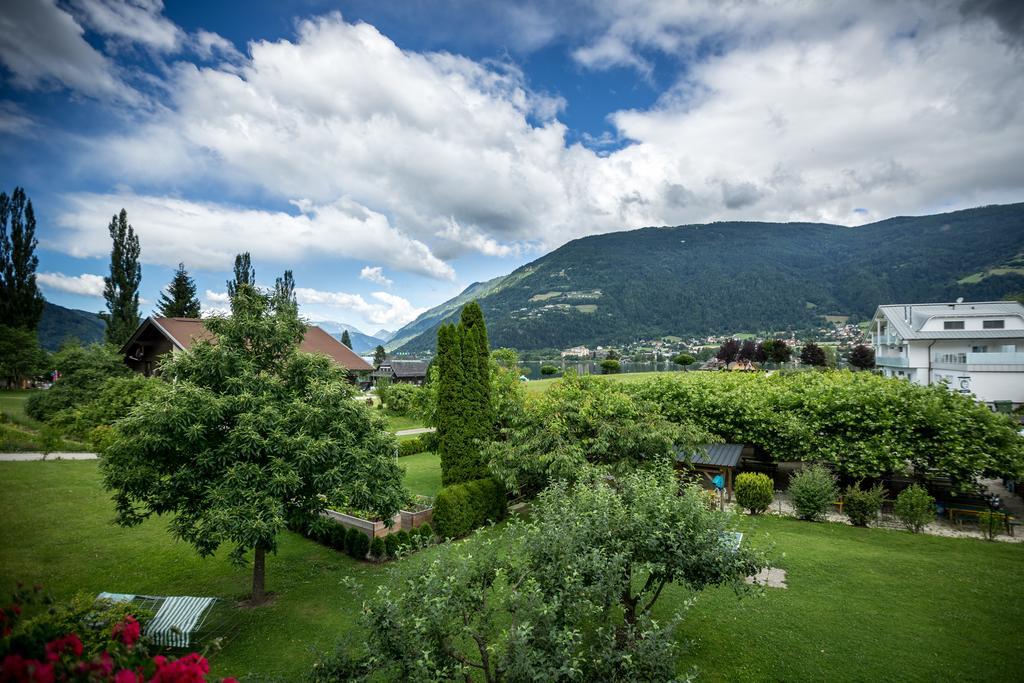Gaestehaus Krappinger/Pizzeria Mamma Mia Ossiach Dış mekan fotoğraf
