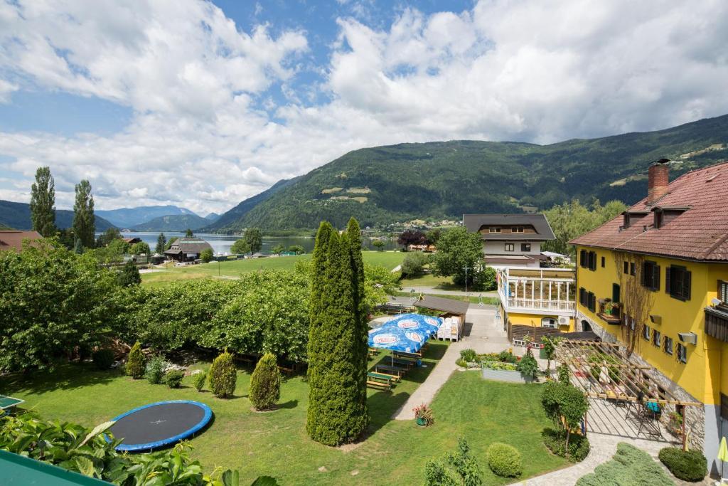 Gaestehaus Krappinger/Pizzeria Mamma Mia Ossiach Oda fotoğraf